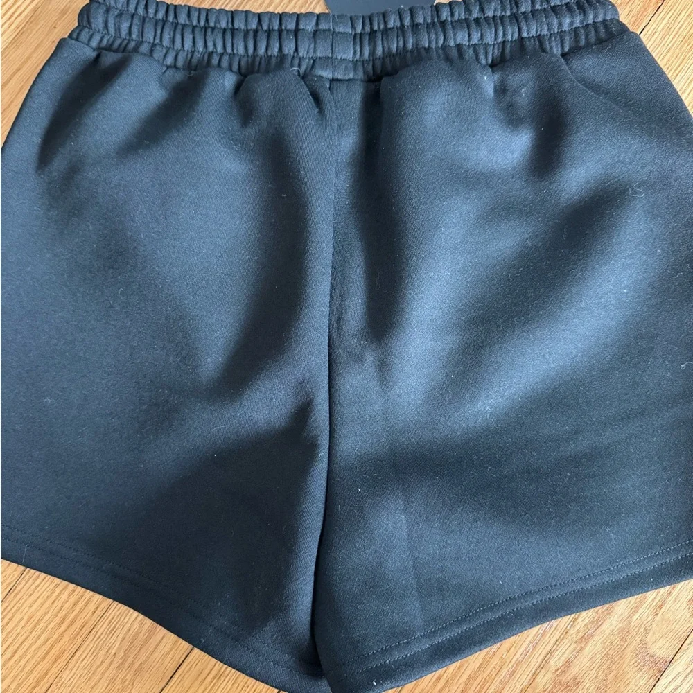 White Fox shorts NWT - Picture 2 of 5